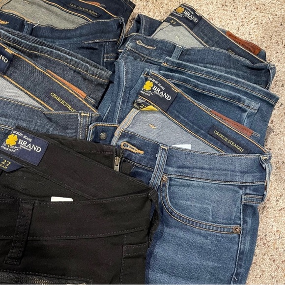 Bundle of Lucky brand jeans. Great quality. - Picture 3 of 4